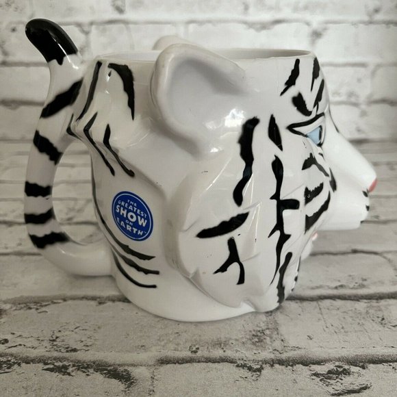The Greatest Show on Earth White Tiger Hard Plastic Mug - Picture 4 of 6